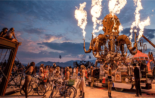 Burning Man Festivalini Merak Edenlere